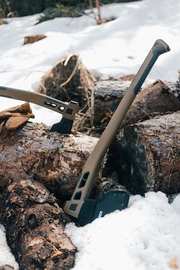 Axes & Knives