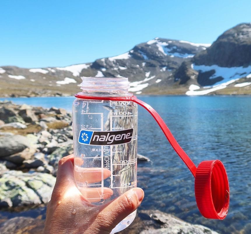 Drinkware / Water Bottles